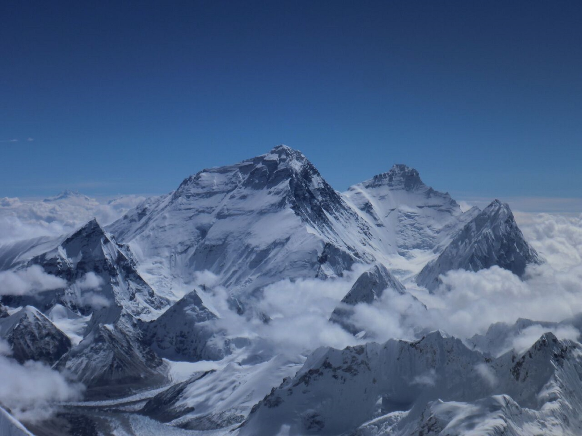 Climb Everest (8,848m) I Via the North Col with 360 Expeditions