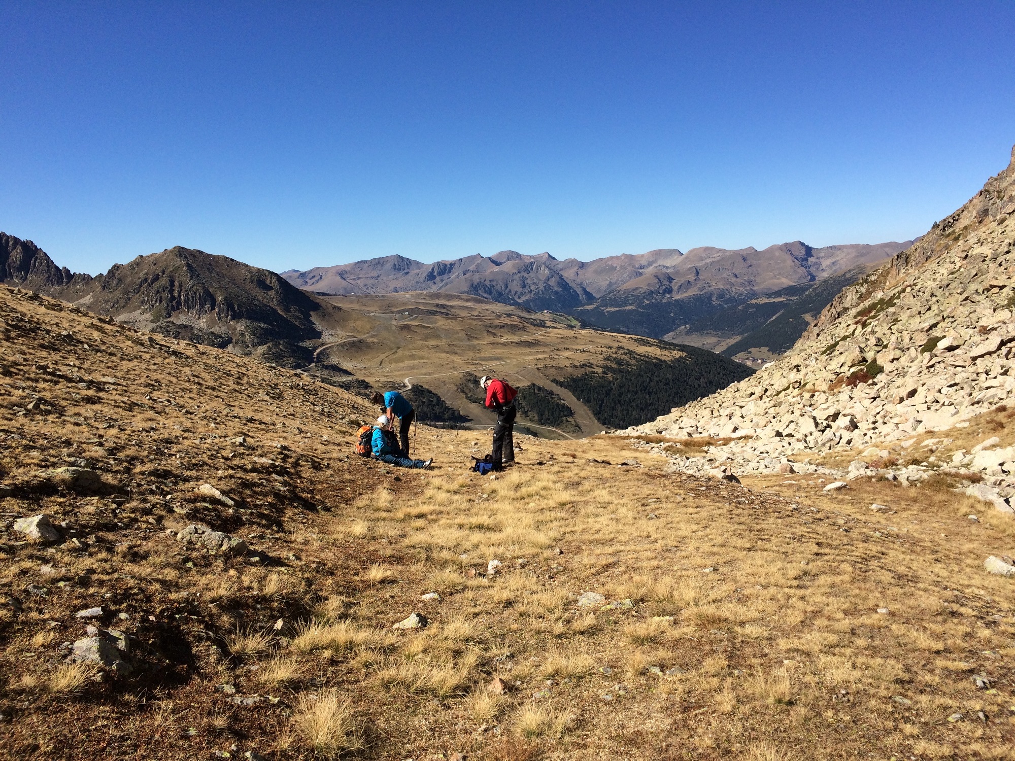 Enjoy A Week Of Via Ferrata In The Pyrenees With 360 Expeditions