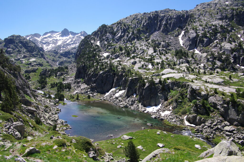 trekking in the pyrenees